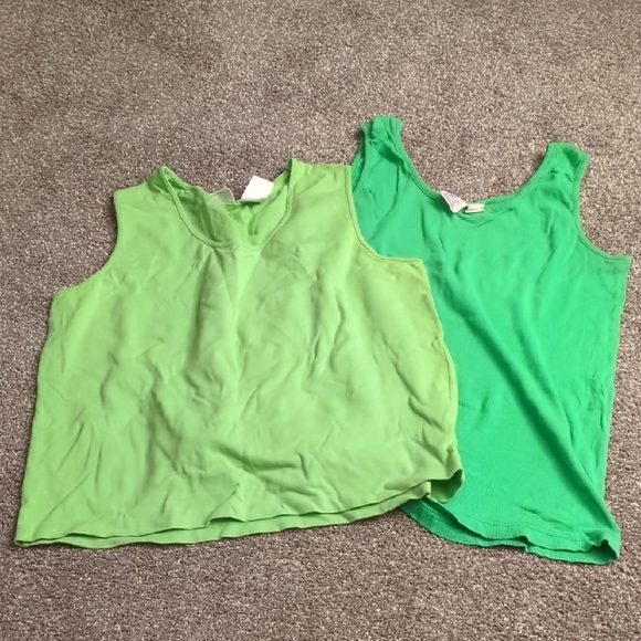 Liz Baker Tops - Green Sleeveless Women's Tops